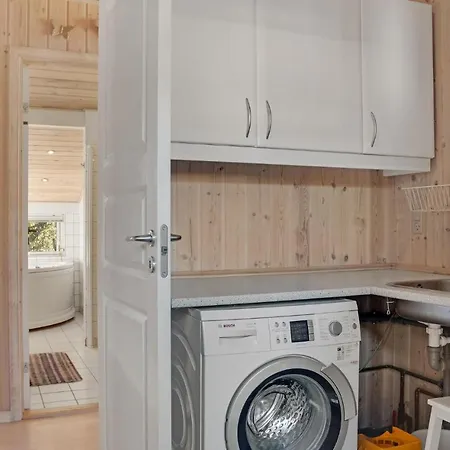 Stunning In With Sauna 別荘 Rødby